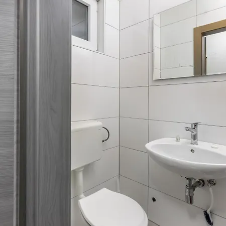 Vakantiehuis Beautiful In With Kitchen *