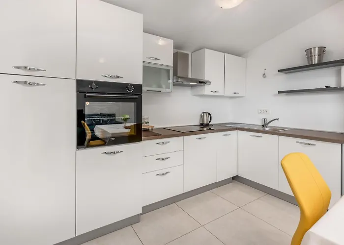 Beautiful In With Kitchen בית נופש *